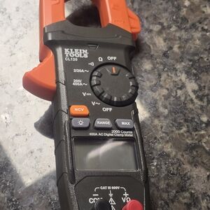CL120 Digital Clamp Meter - Black and Orange